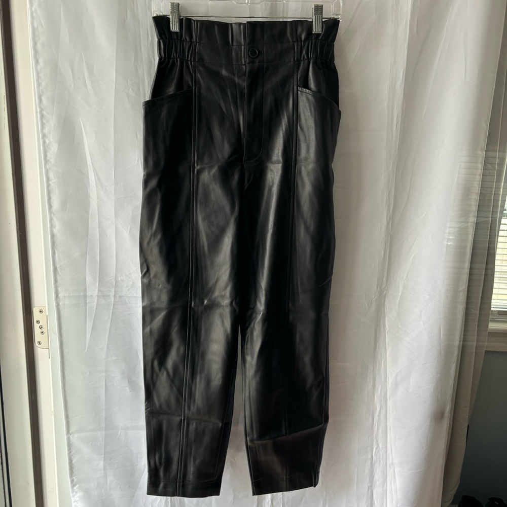 Madewell Vegan Leather Pull-On Paperbag Pants Black‎ Style MB292  size 4 - Picture 7 of 11